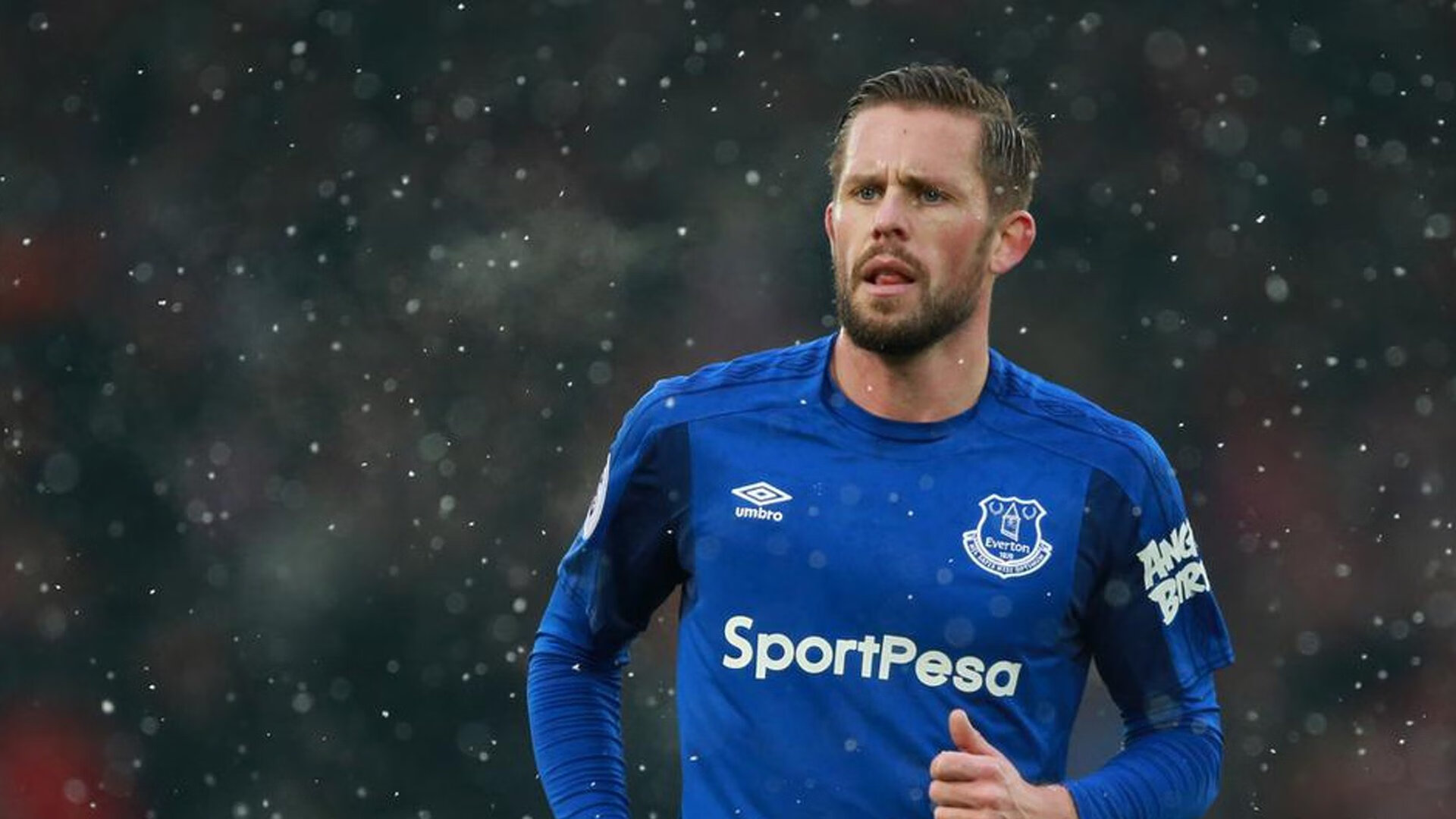 霍勒迪导演攻防盛宴，公牛铁蹄踏破江苏防线