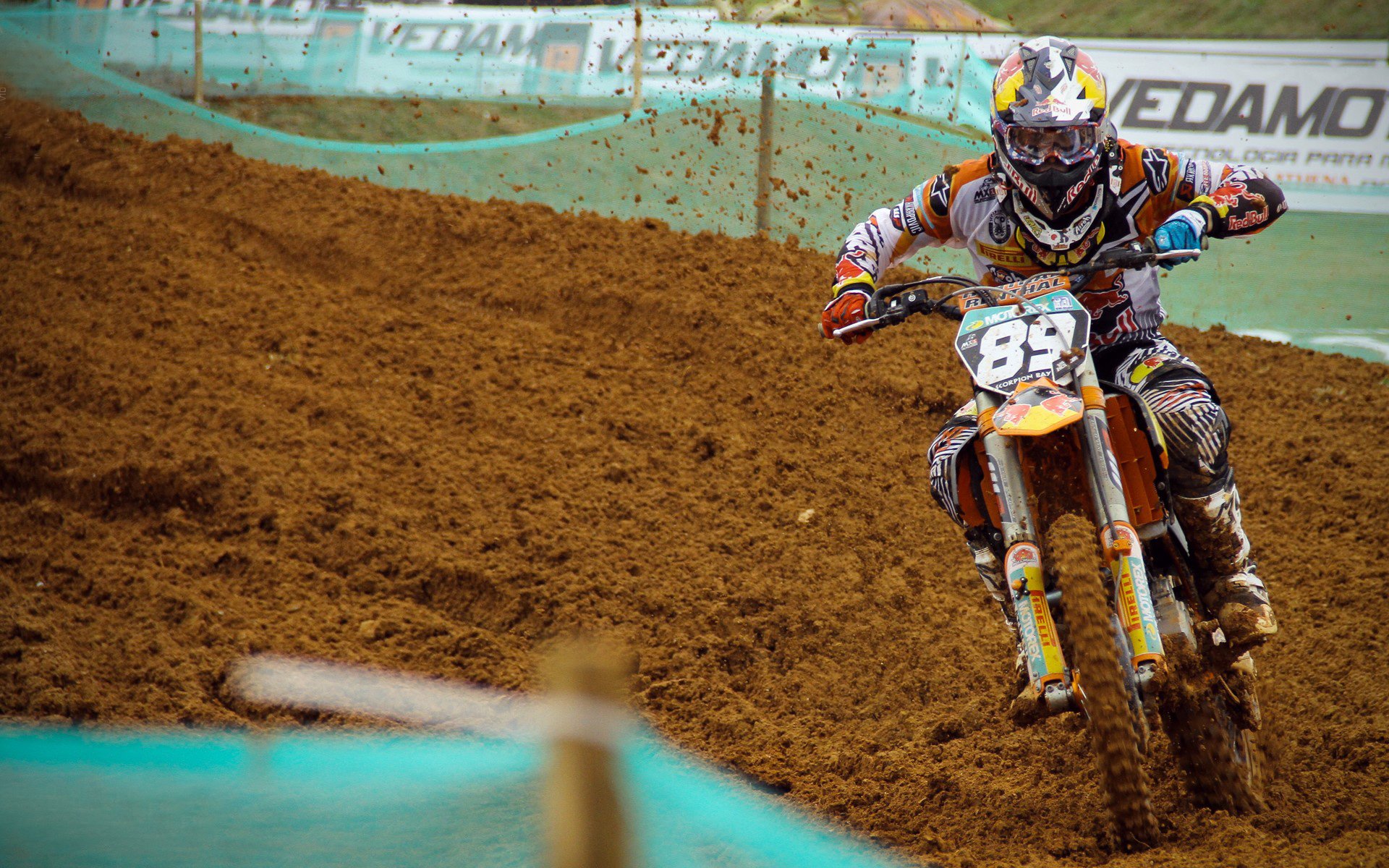 孤胆英雄乔治扛起全队，辽宁男篮以团队碾压之势击溃猛龙